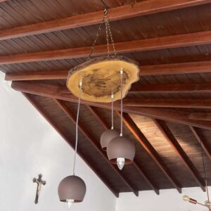 Luminária em Madeira Maciça